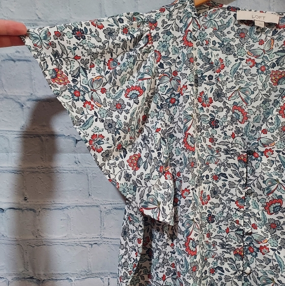 Loft Large Floral Ruffle Sleeve Button Up Top Prairie Cottagecore Office Casual - Picture 5 of 10